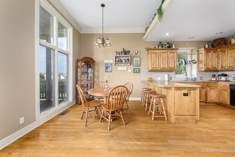 14101 Wingfoot Ct, Basehor, KS 66007
