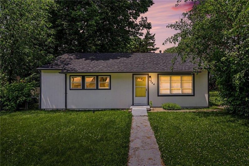 744 82nd St, Kansas City, KS 66112