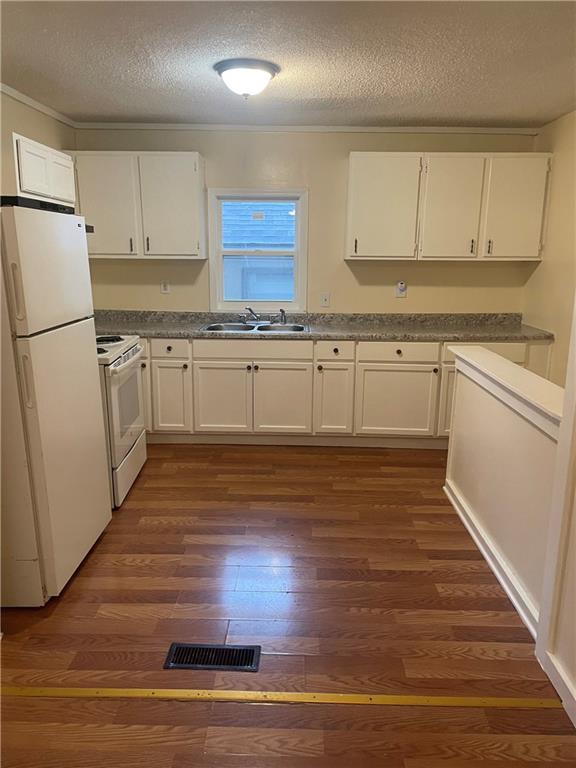 424 Brighton Ave, Kansas City, MO 64123