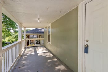 424 N Brighton Ave, Kansas City, MO 64123