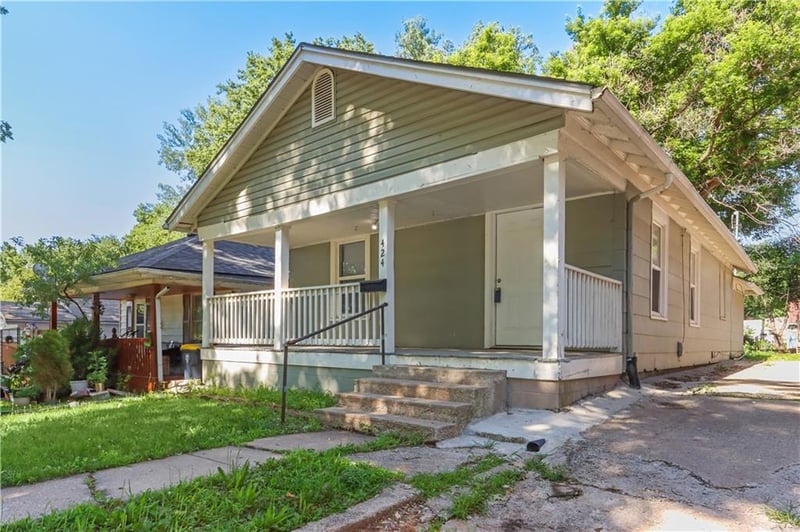 424 Brighton Ave, Kansas City, MO 64123