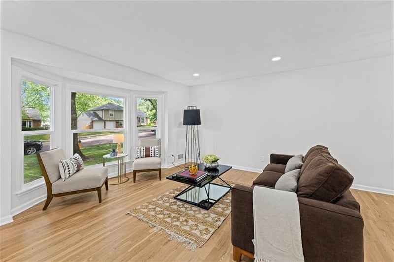 9724 Slater Ln, Overland Park, KS 66212