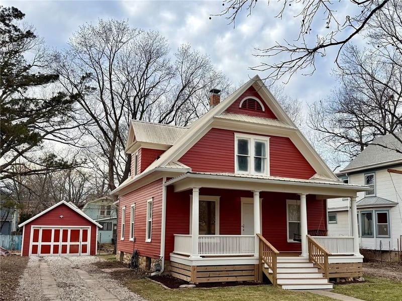 1521 Rhode Island St, Lawrence, KS 66044