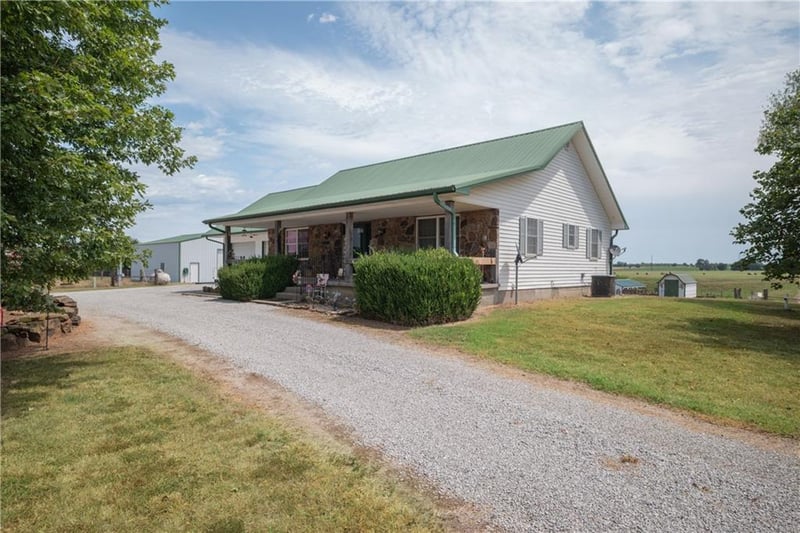 674 V Hw, Lamar, MO 64759