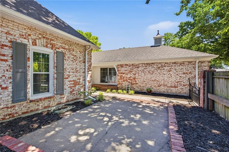 10240 Conser St, Overland Park, KS 66212
