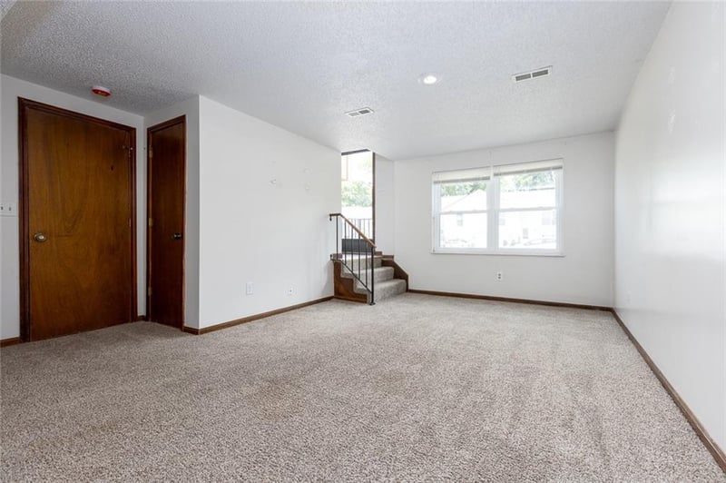 7505-7507 82nd St, Kansas City, MO 64152