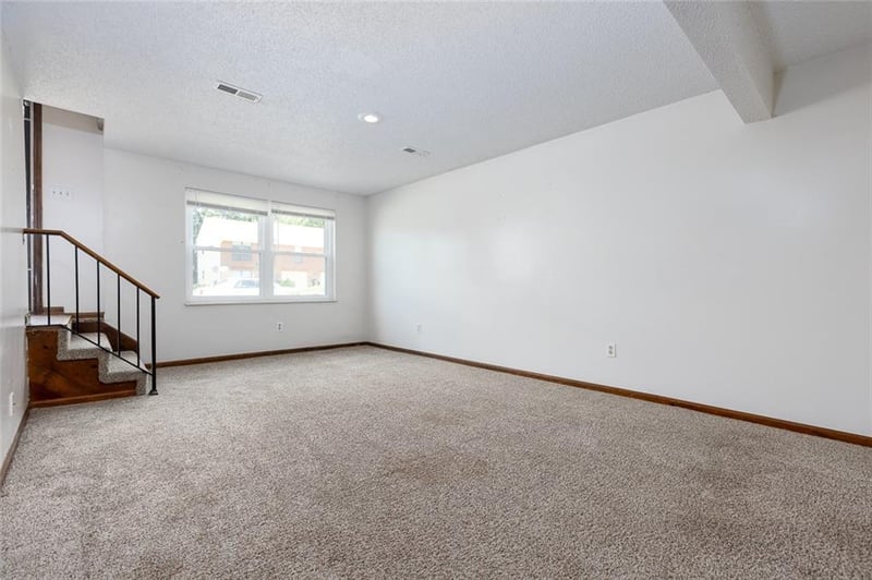 7505-7507 82nd St, Kansas City, MO 64152
