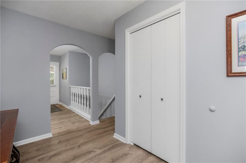 105 Continental Dr, Lansing, KS 66043