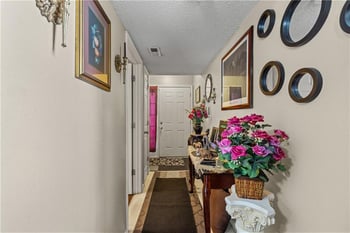 10563 E 46th Ter, Kansas City, MO 64133