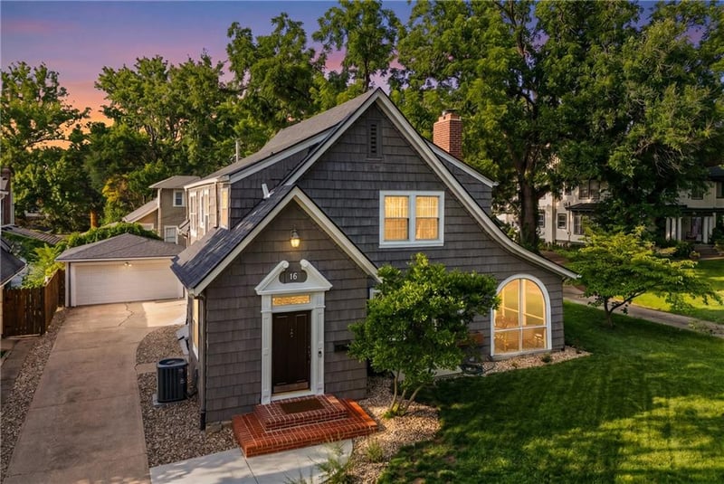 16 E 63rd St, Kansas City, MO 64113