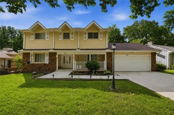 5528 NW Verlin Dr, Kansas City, MO 64152