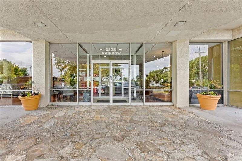 3838 Rainbow Blvd #1402, Kansas City, KS 66103