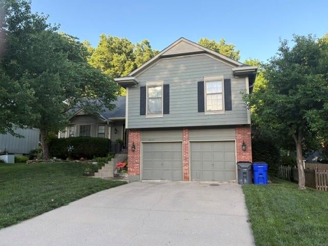 12115 Alcan St, Olathe, KS 66062