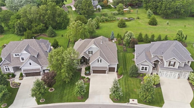 11606 157th Ter, Overland Park, KS 66221