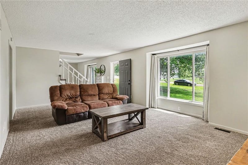 702 Howard Rd, Trimble, MO 64492