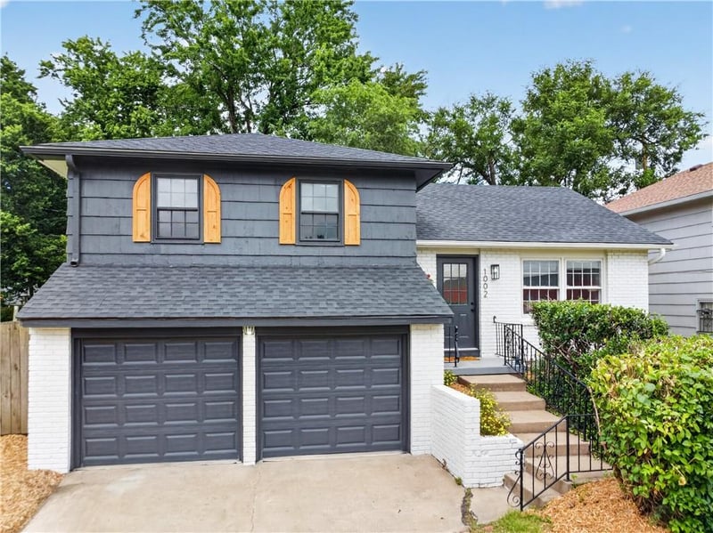 1002 E 79th St, Kansas City, MO 64131