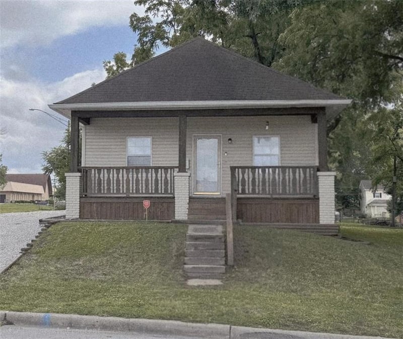 143 Short Ave, Independence, MO 64050