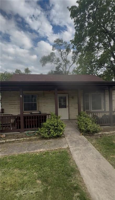 5009 Woodend Ave, Kansas City, KS 66106
