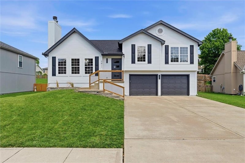 7411 Mckinley Ave, Kansas City, MO 64158