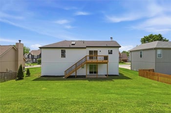 7411 N Mckinley Ave, Kansas City, MO 64158