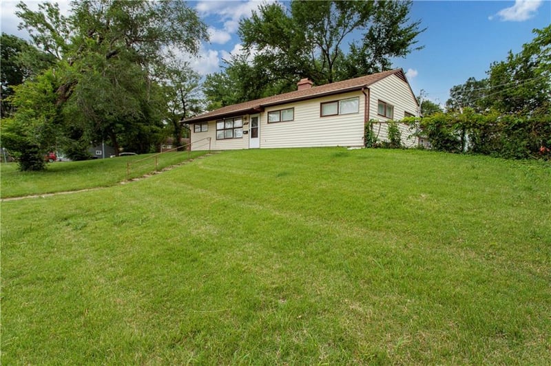 7805 114th St, Kansas City, MO 64134