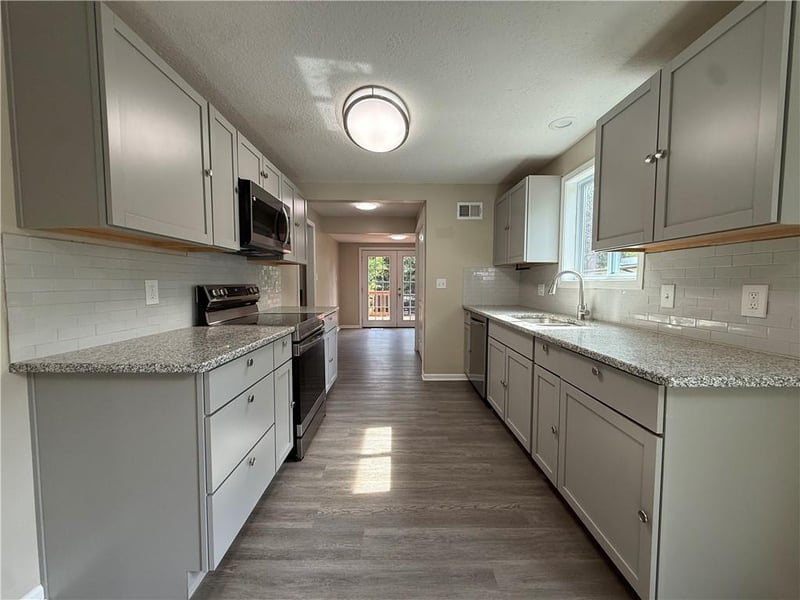 5235 Edith Ave, Kansas City, KS 66104