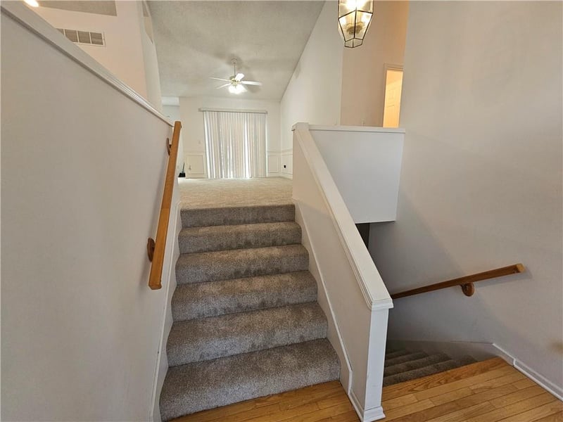15672 Blackfoot St, Olathe, KS 66062