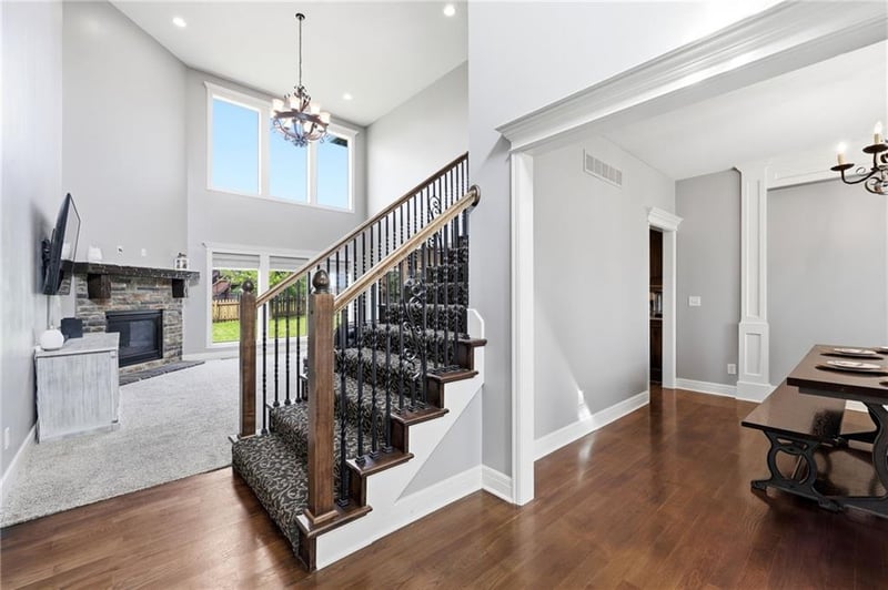 1217 Hillmann Ln, Warrensburg, MO 64093