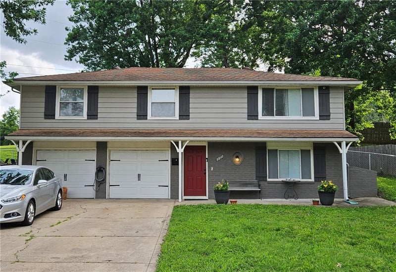 3830 Denver Ct, Kansas City, MO 64117