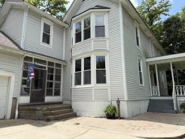 25003 Blue Mills Rd, Independence, MO 64058