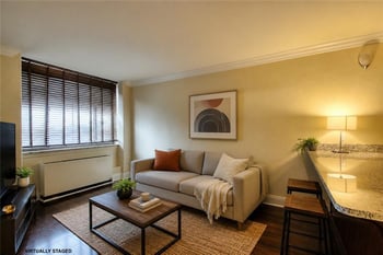 700 E 8th St #4D, Kansas City, MO 64106