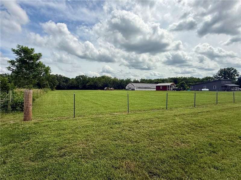 923 Park St, Cherryvale, KS 67335