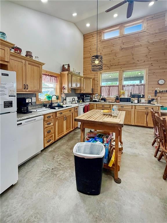 923 Park St, Cherryvale, KS 67335
