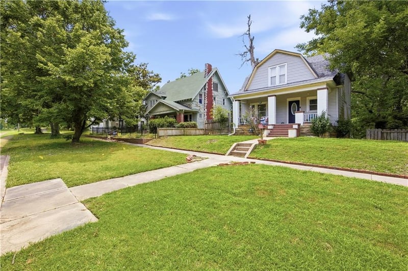 315 2nd St, Independence, KS 67301