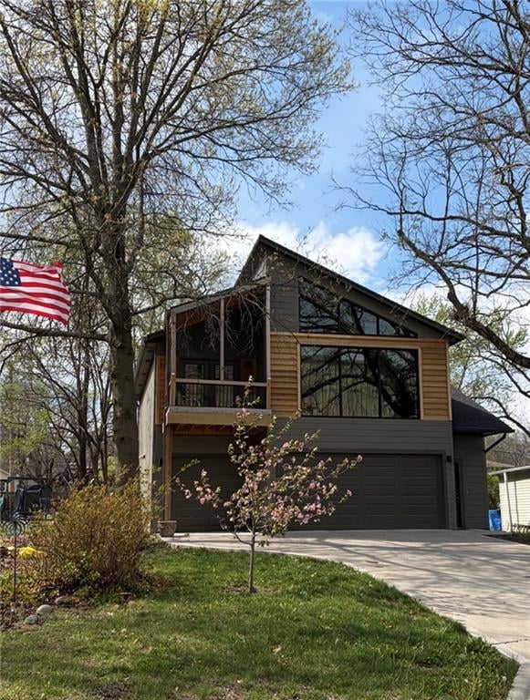 403 Kaskaskia St, Paola, KS 66071