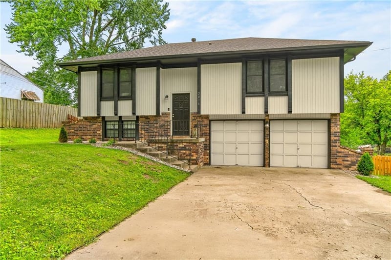 2016 N 85th St, Kansas City, KS 66109