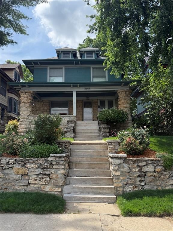 3644 Wyandotte St, Kansas City, MO 64111