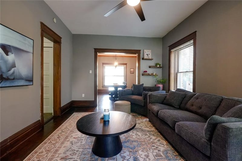 3644 Wyandotte St, Kansas City, MO 64111