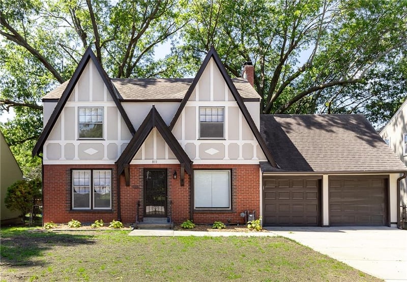 811 E 80th St, Kansas City, MO 64131