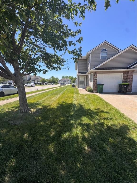 810-816 SW Peach Tree Ln, Blue Springs, MO 64064