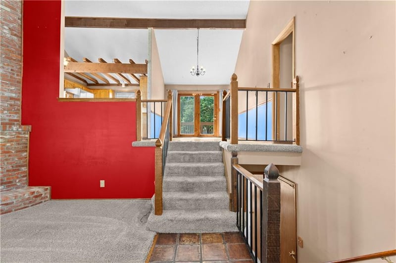 8075 Colony Ln, Lenexa, KS 66215