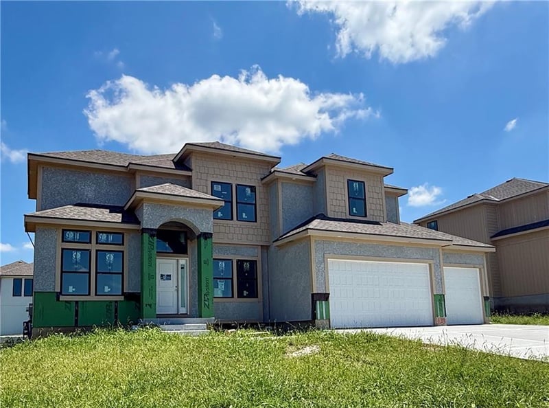 3133 Summit View Trl, Lee's Summit, MO 64082