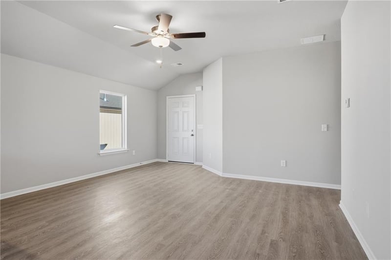 20254 195th St, Spring Hill, KS 66083
