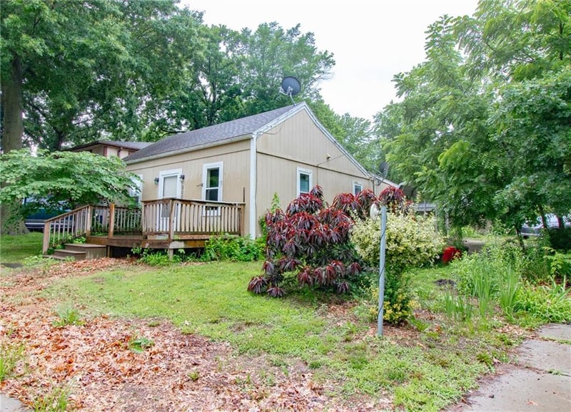 600 S Olive St, Holden, MO 64040