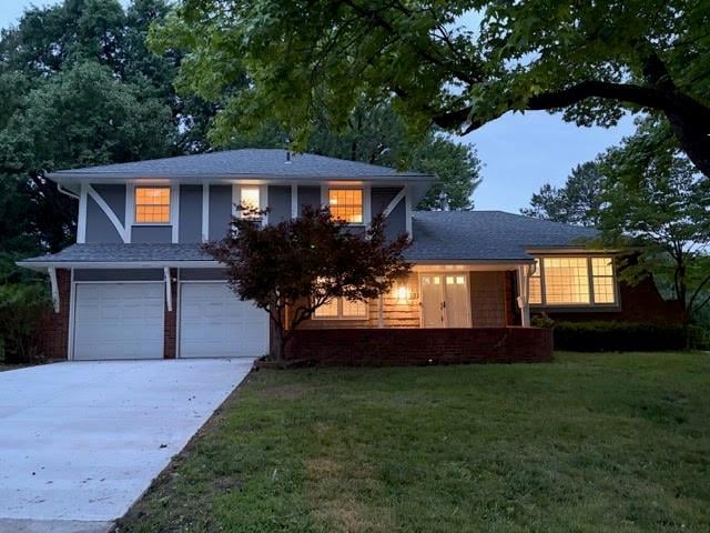 107 W 104th St, Kansas City, MO 64114