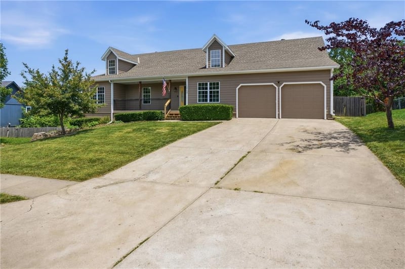 12104 78th Ter, Kansas City, MO 64138