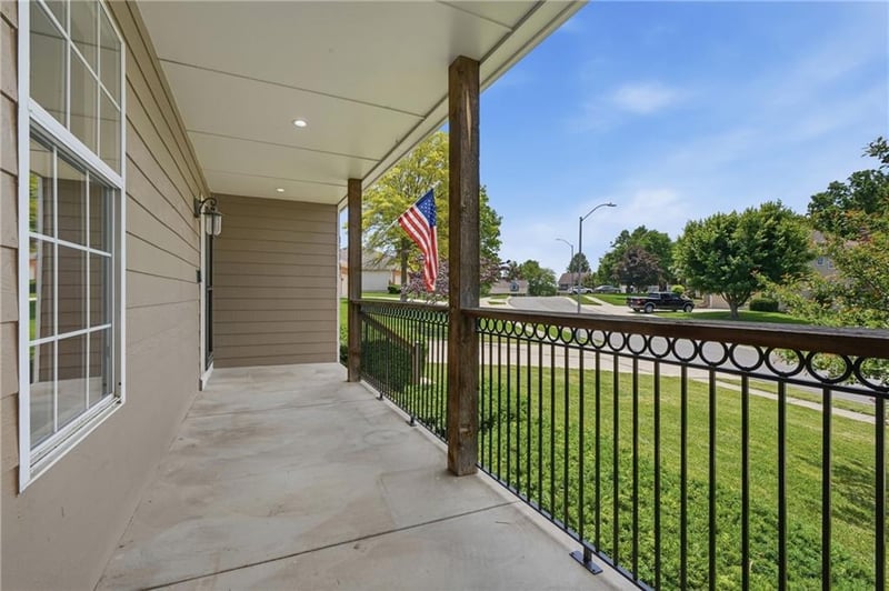 12104 78th Ter, Kansas City, MO 64138