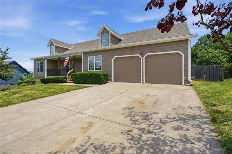 12104 78th Ter, Kansas City, MO 64138