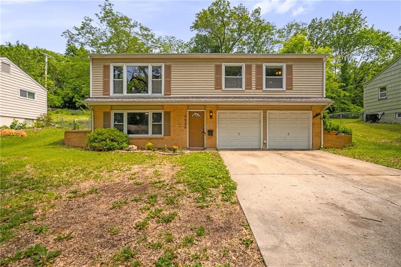 9929 Harrison St, Kansas City, MO 64131