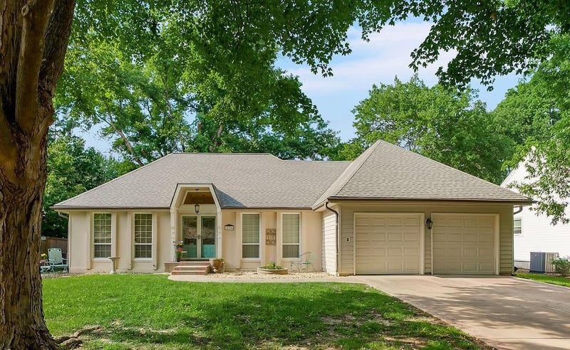 12306 102nd St, Lenexa, KS 66215